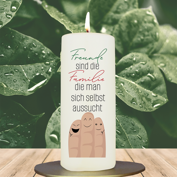 Geschenkkerze 15x6cm  Freunde sind Familie