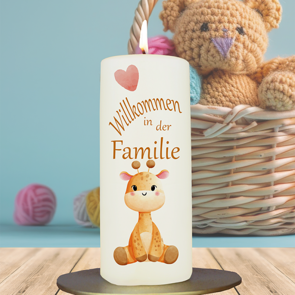 Geburtskerze 15x6cm Willkommen in der Familie Giraffe