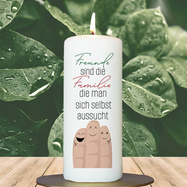 Geschenkkerze 15x6cm  Freunde sind Familie